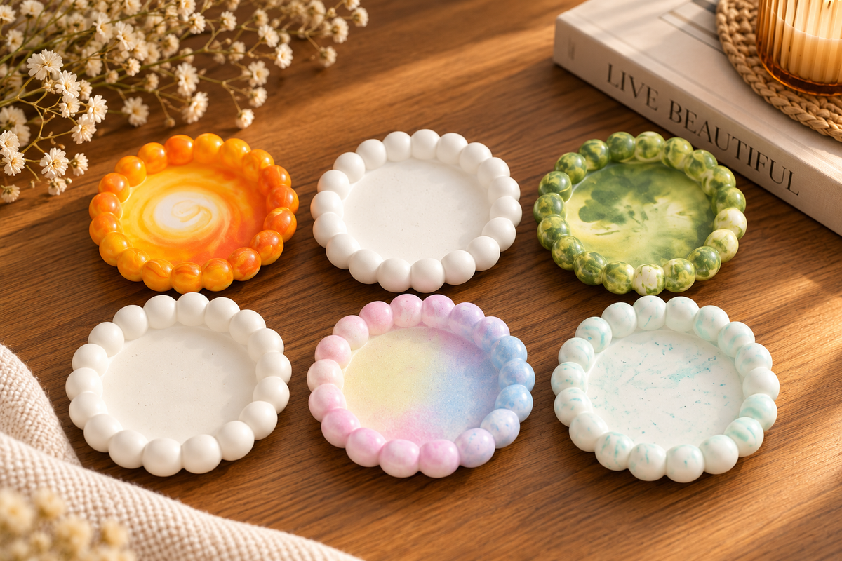 Handgefertigte Dekoschale aus Spezialgips mit Perlenrand in verschiedenen Farben von Flomati
